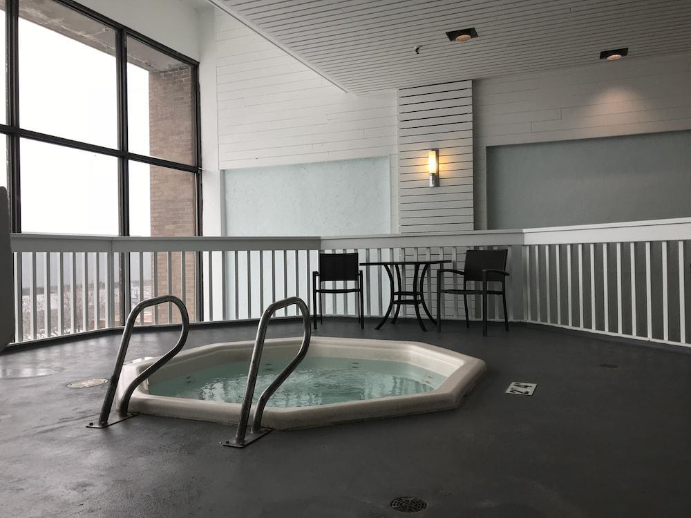 Radisson Hotel Duluth-Harborview Bagian luar foto