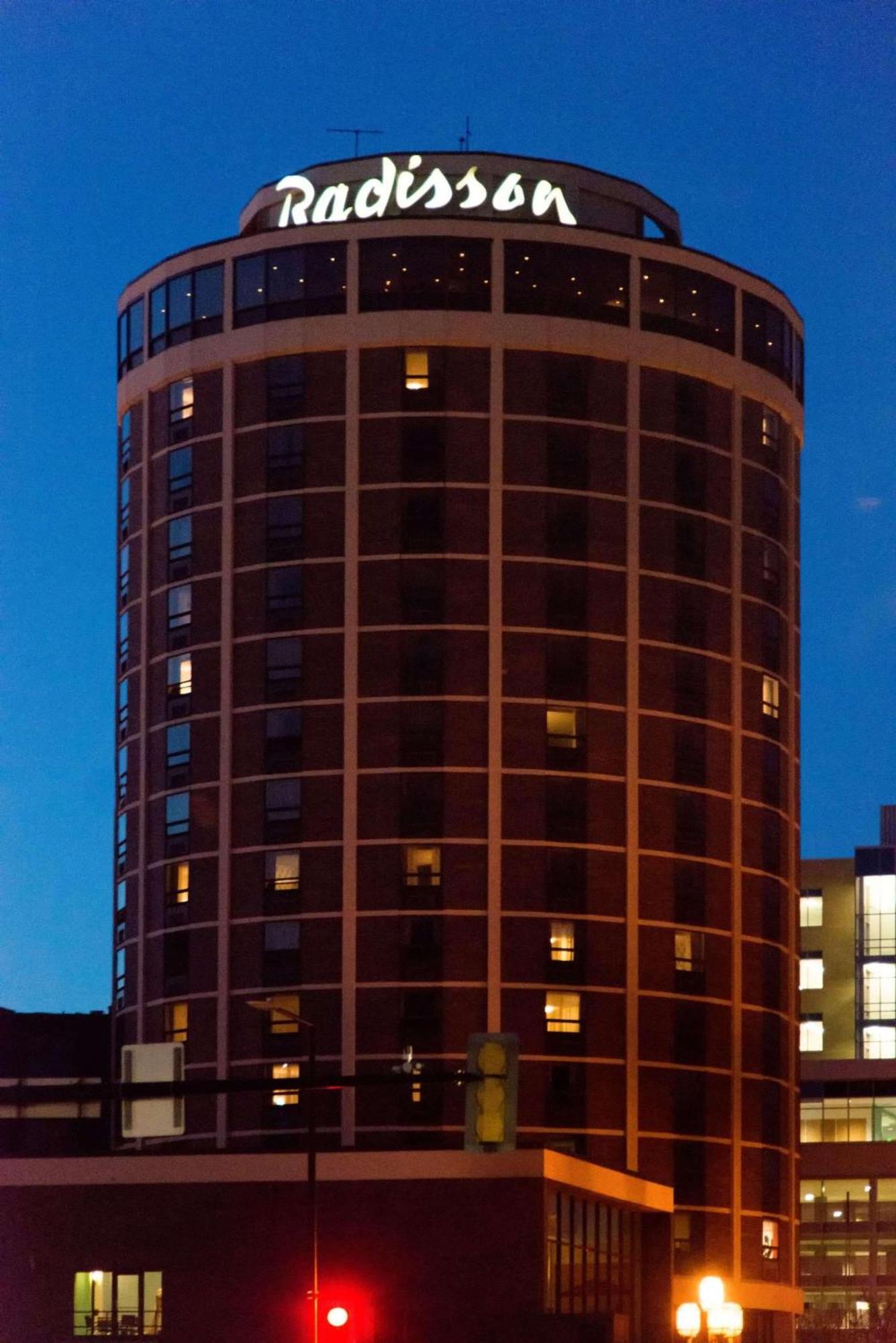 Radisson Hotel Duluth-Harborview Bagian luar foto