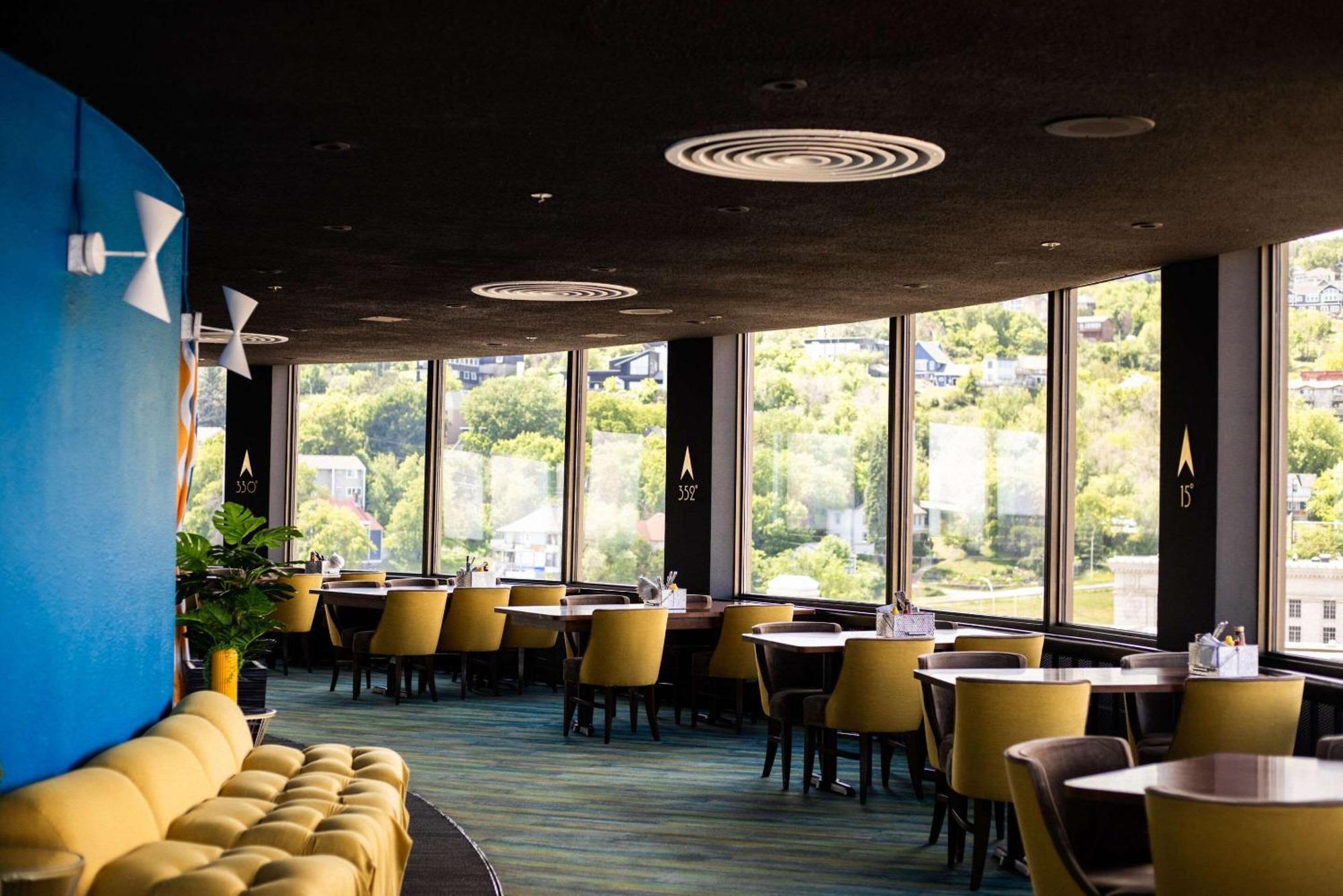 Radisson Hotel Duluth-Harborview Bagian luar foto