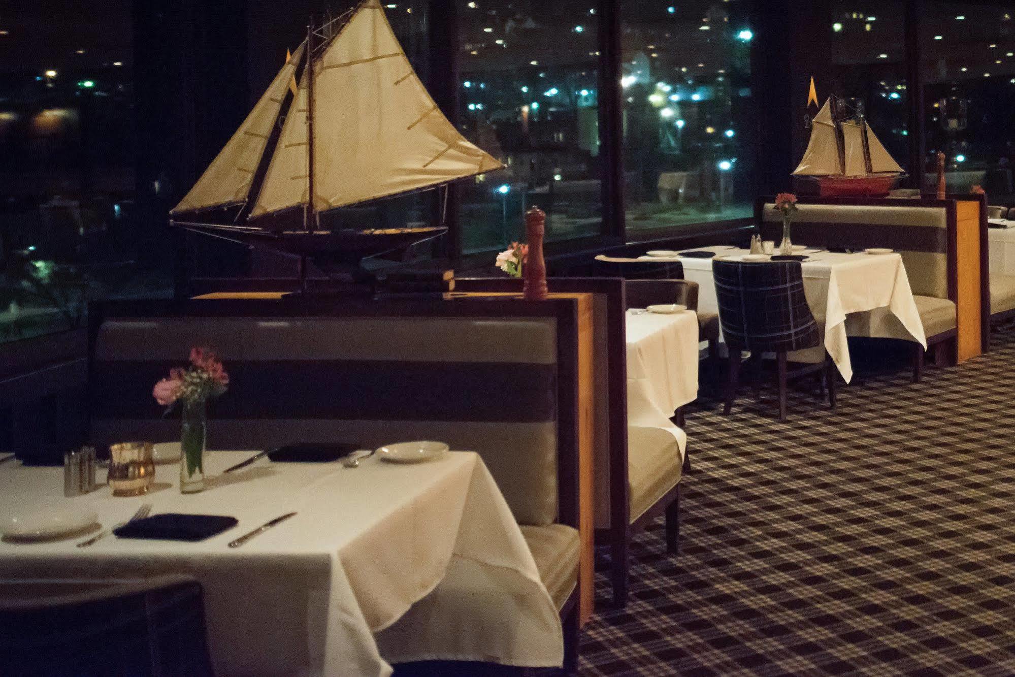 Radisson Hotel Duluth-Harborview Bagian luar foto