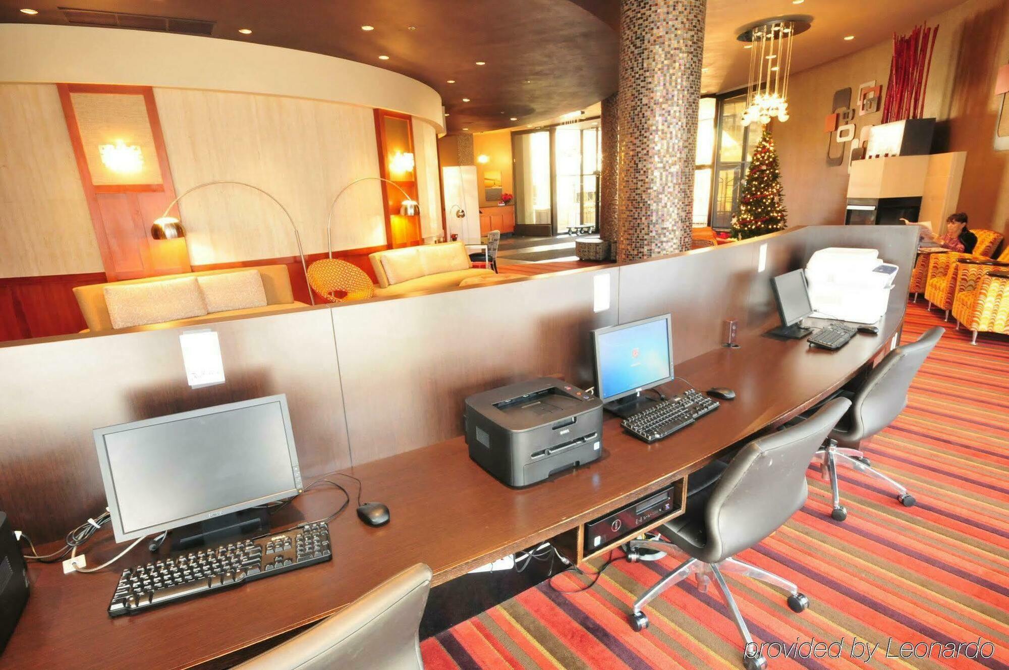 Radisson Hotel Duluth-Harborview Bagian luar foto