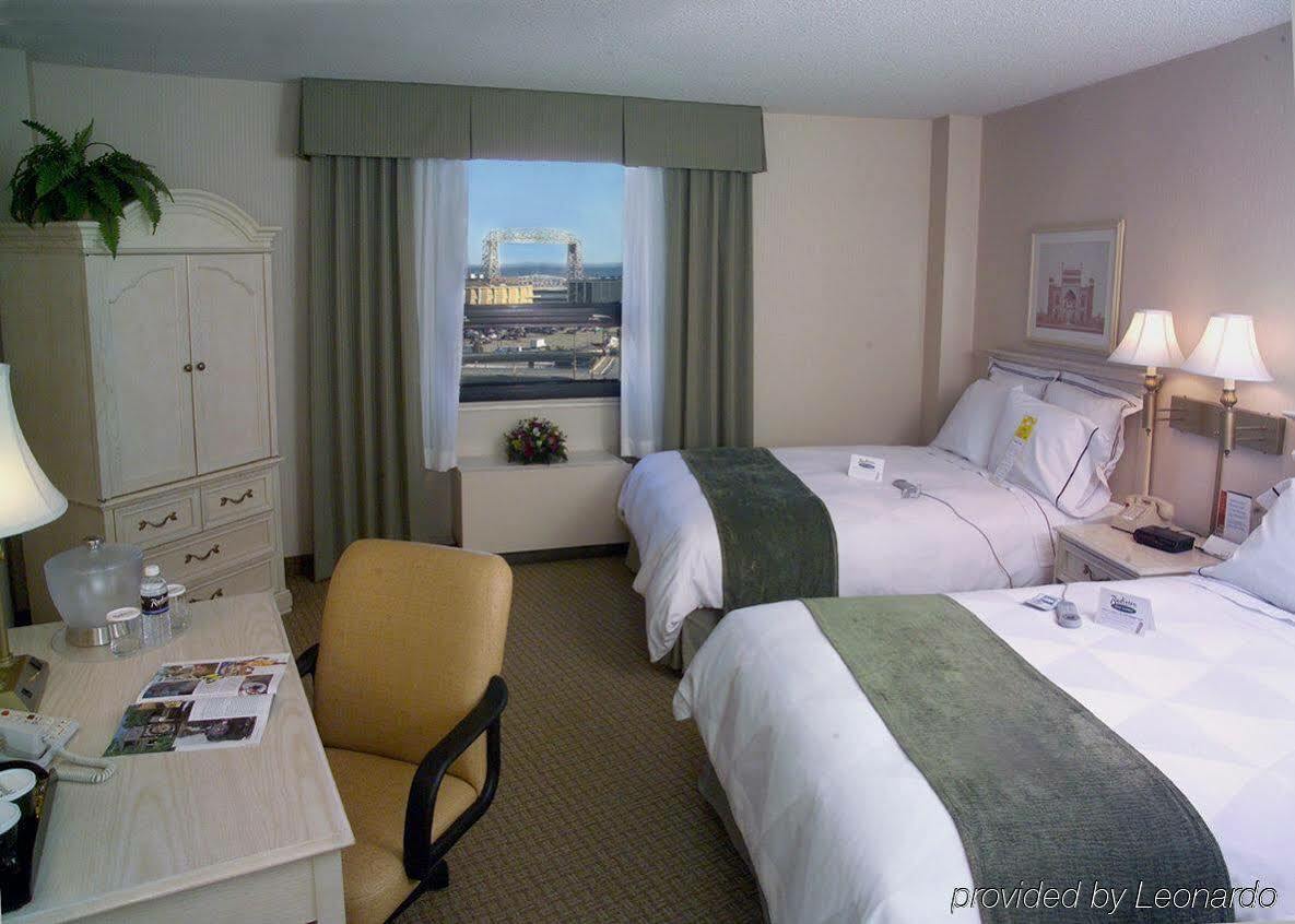 Radisson Hotel Duluth-Harborview Bagian luar foto